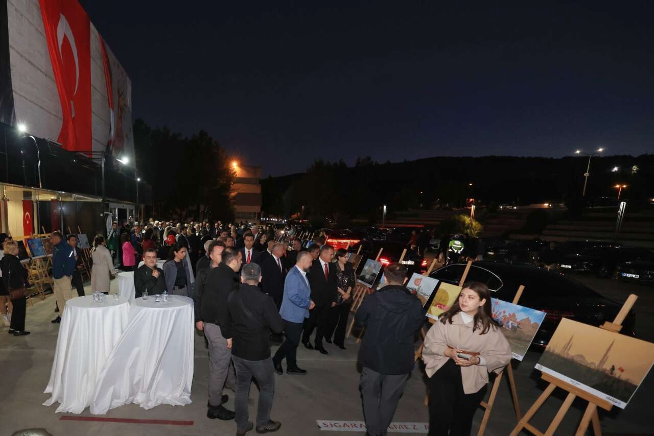 Muğla’da Türk Bayrağı Ulusal Fotoğraf Sergisine Yoğun İlgi 3